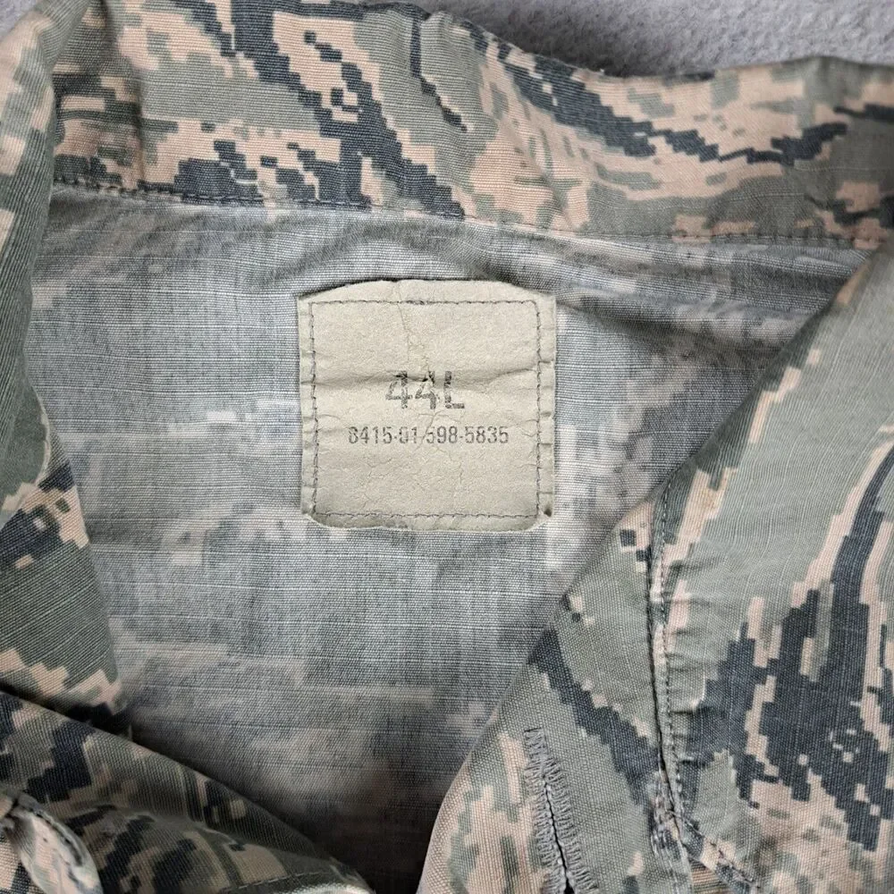 US Air Force Digital Camo Jacket Military Issue with Rank Stipes Sz. 44L
